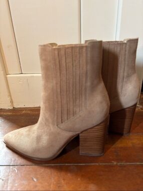 Nine West Taupe Suede Pointed Toe Block Heel Ankle Boots